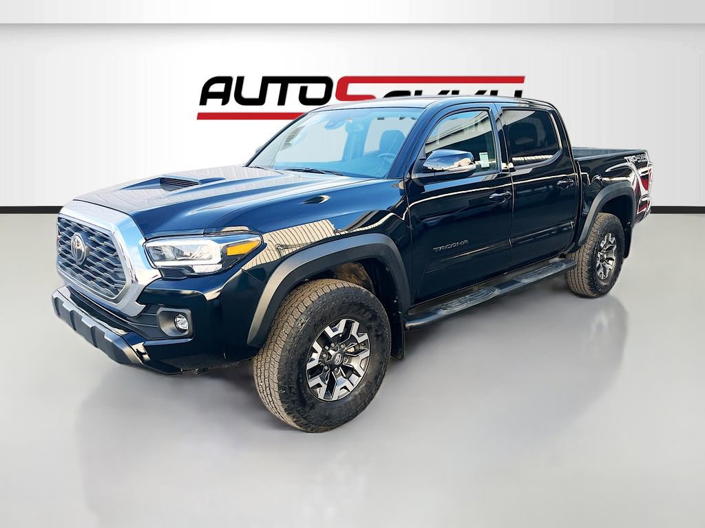 Used 2023 Toyota Tacoma TRD Off-Road w/ Black Out Package (TMS) AWD/4WD image 3