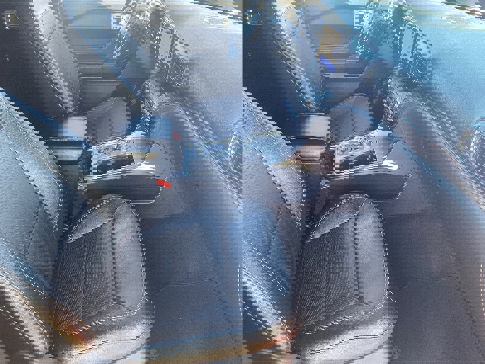 Used 2020 Ford Explorer Limited w/ Class III Trailer Tow Package image 12