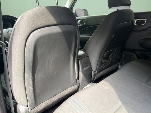 Used 2021 Hyundai Venue SEL FWD image 23