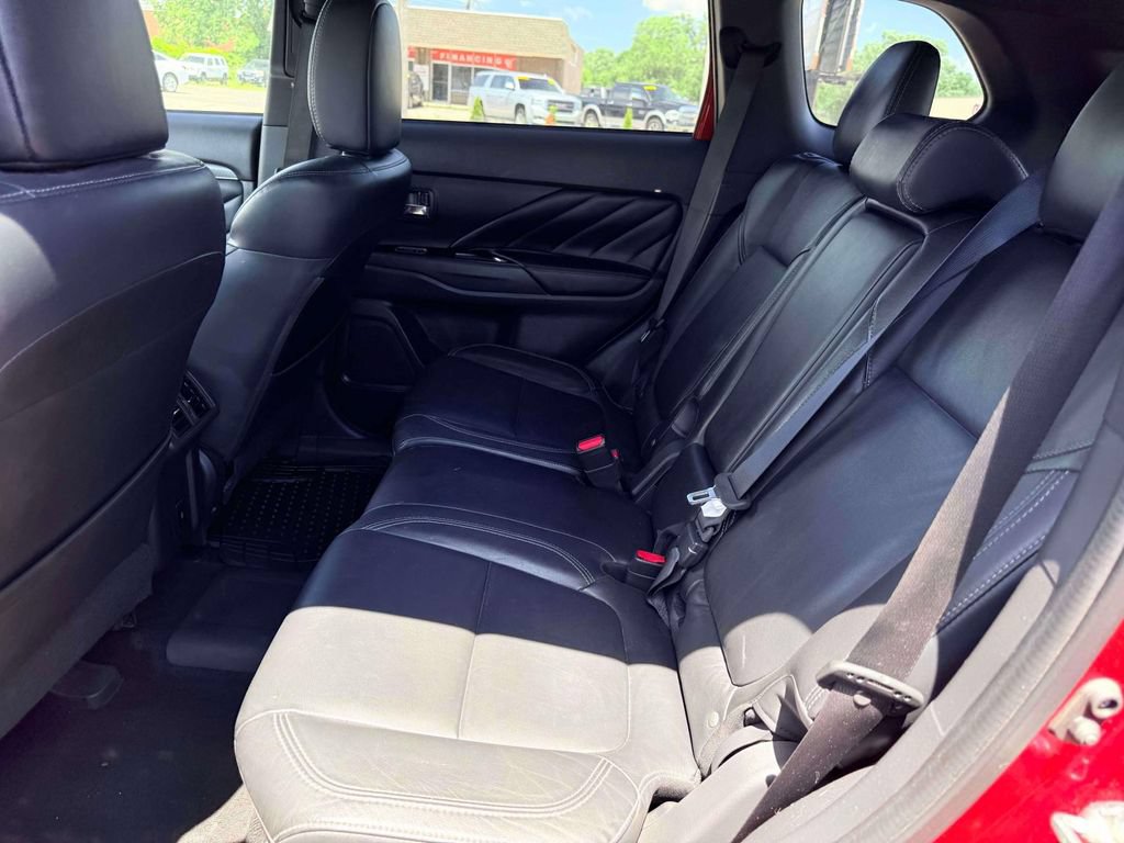 Used 2020 Mitsubishi Outlander SEL AWD/4WD image 9