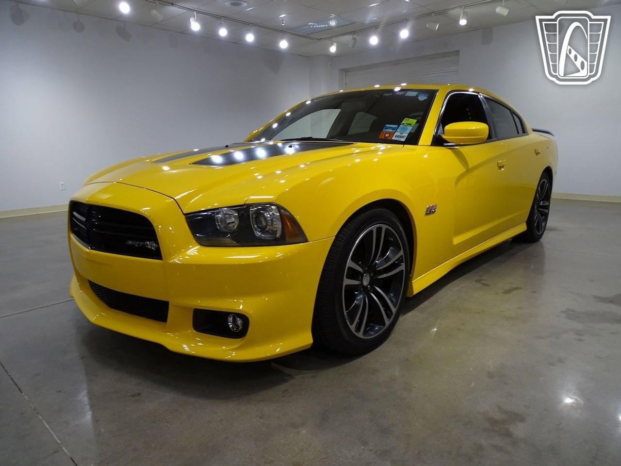 Used 2012 Dodge Charger SRT8 Super Bee w/ Driver Convenience Group II RWD image 4