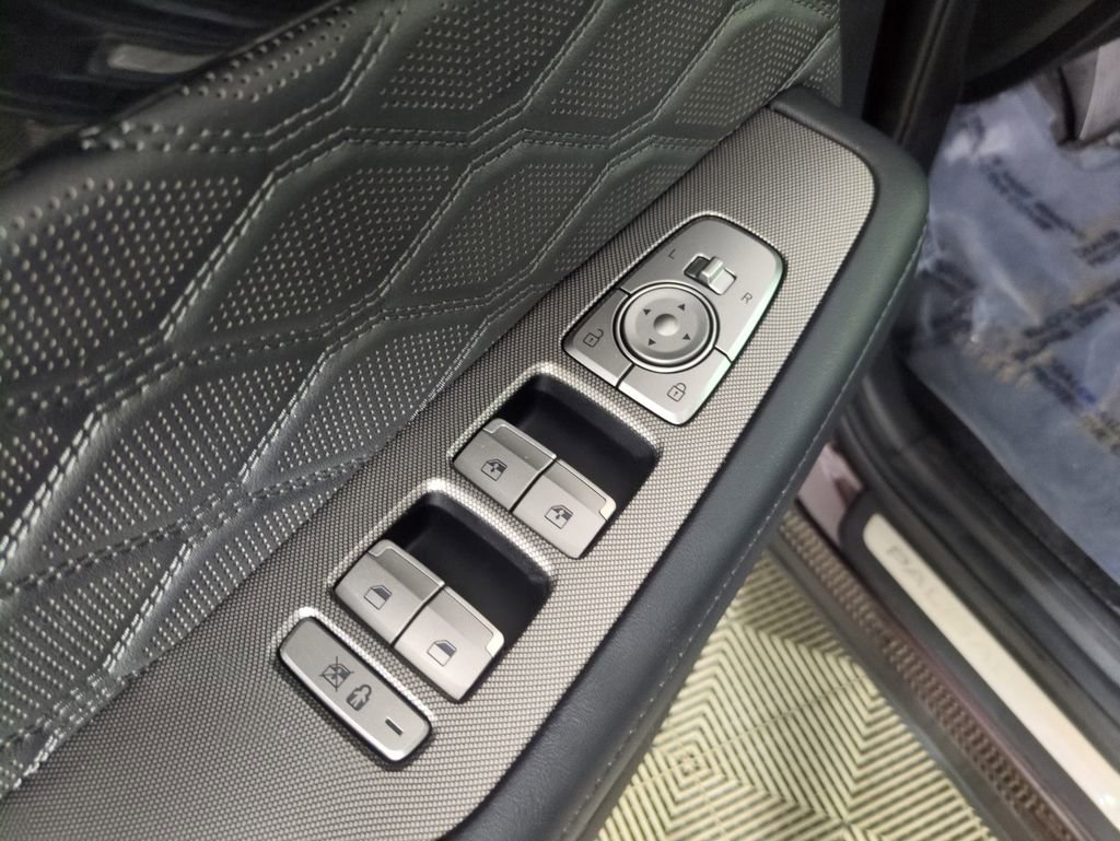 Used 2020 Hyundai Palisade Limited image 14