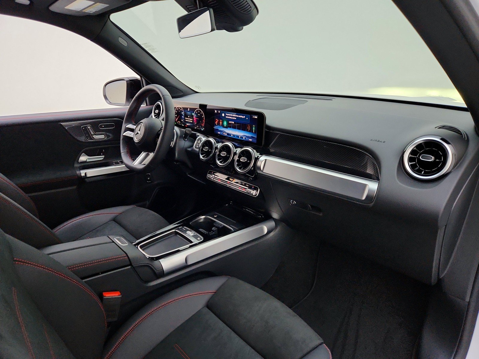 New 2026 Mercedes-Benz GLB 250 image 19
