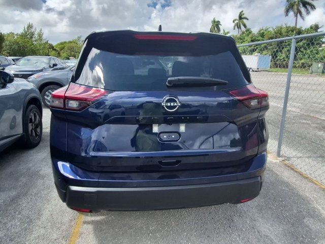 New 2027 Nissan Rogue SV FWD image 7