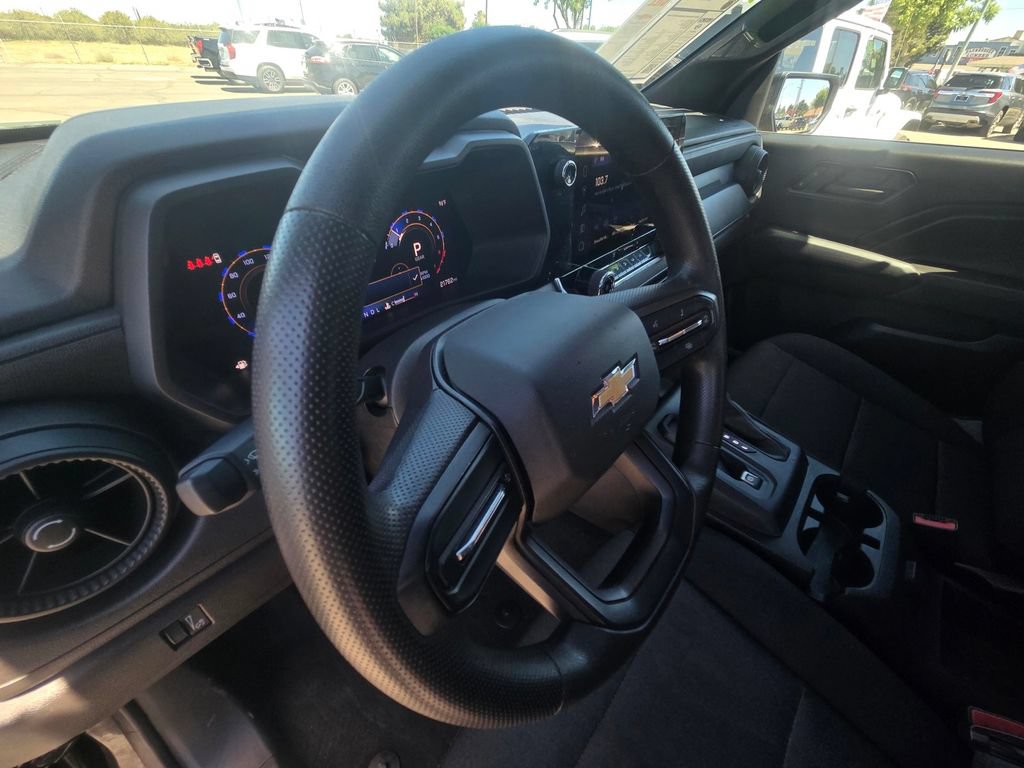 Used 2024 Chevrolet Colorado W/T RWD image 12