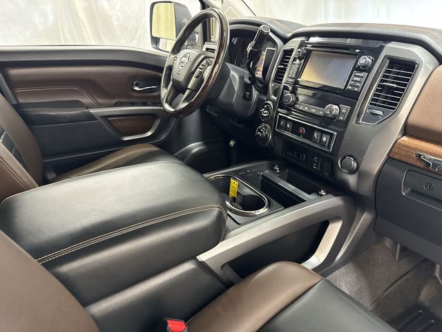 Used 2016 Nissan Titan Platinum Reserve image 29