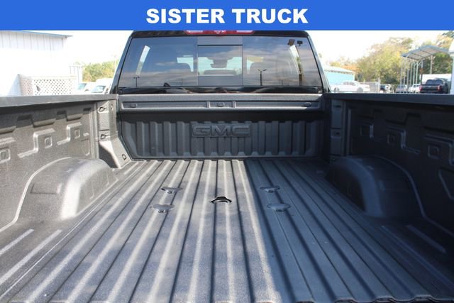 Used 2025 GMC Sierra 2500 AT4 w/ AT4 Premium Plus Package image 11