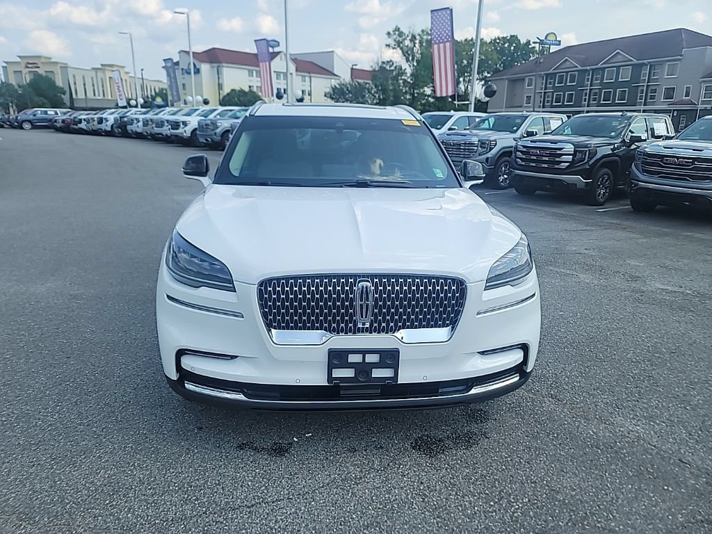 Used 2022 Lincoln Aviator Reserve w/ Equipment Group 201A RWD image 2