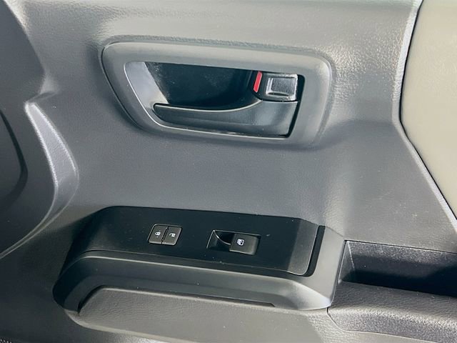 Used 2023 Toyota Tacoma SR image 31