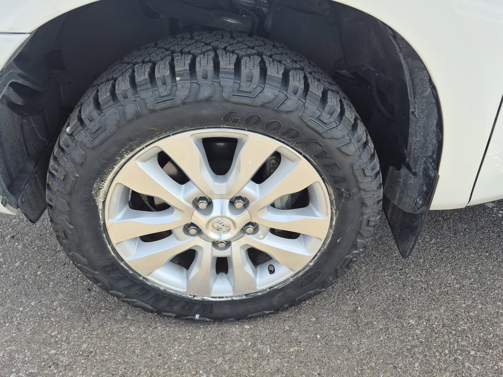 Certified 2020 Toyota Sequoia Platinum AWD/4WD image 25