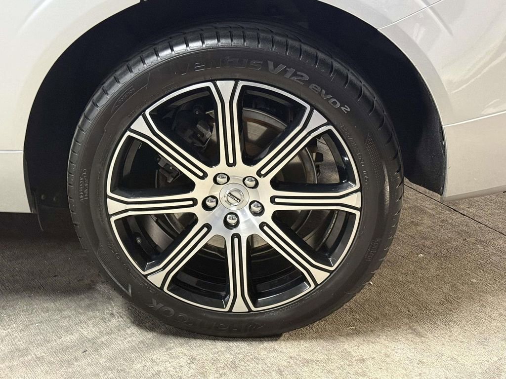 Used 2021 Volvo XC60 T6 Inscription AWD/4WD image 13
