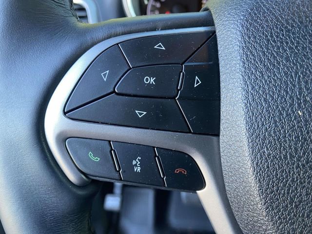 Used 2018 Jeep Grand Cherokee Altitude image 24