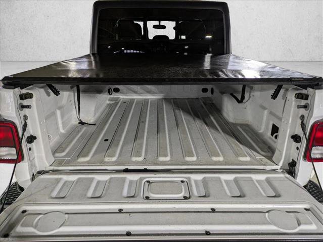 Used 2021 Jeep Gladiator Sport image 7