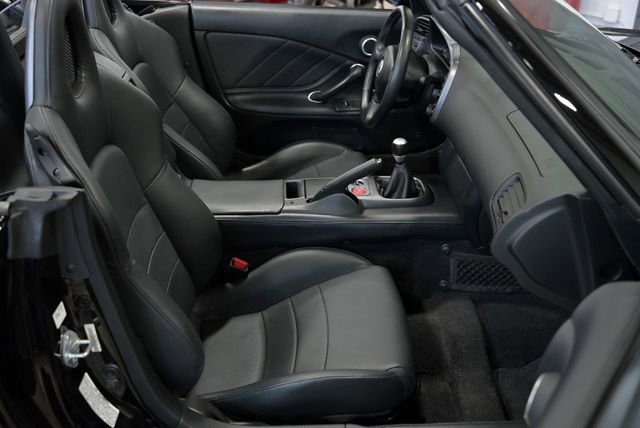 Used 2002 Honda S2000 image 38