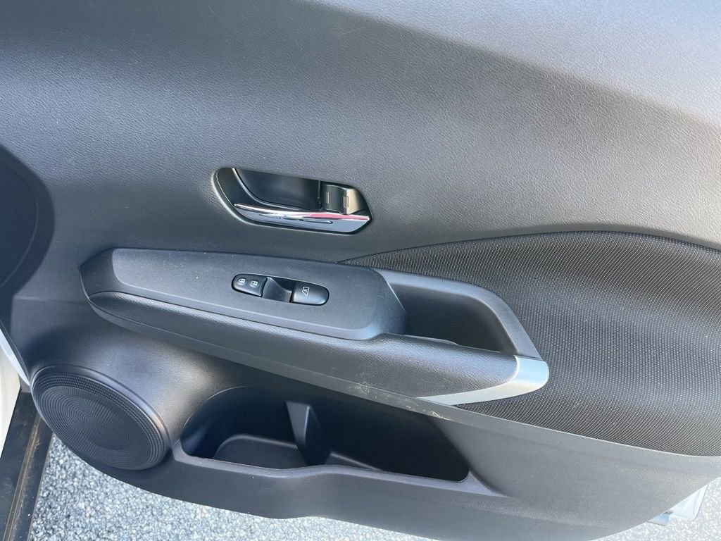 Used 2022 Nissan Kicks SV FWD image 19