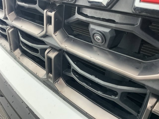 Used 2023 GMC Canyon AT4X AWD/4WD image 9
