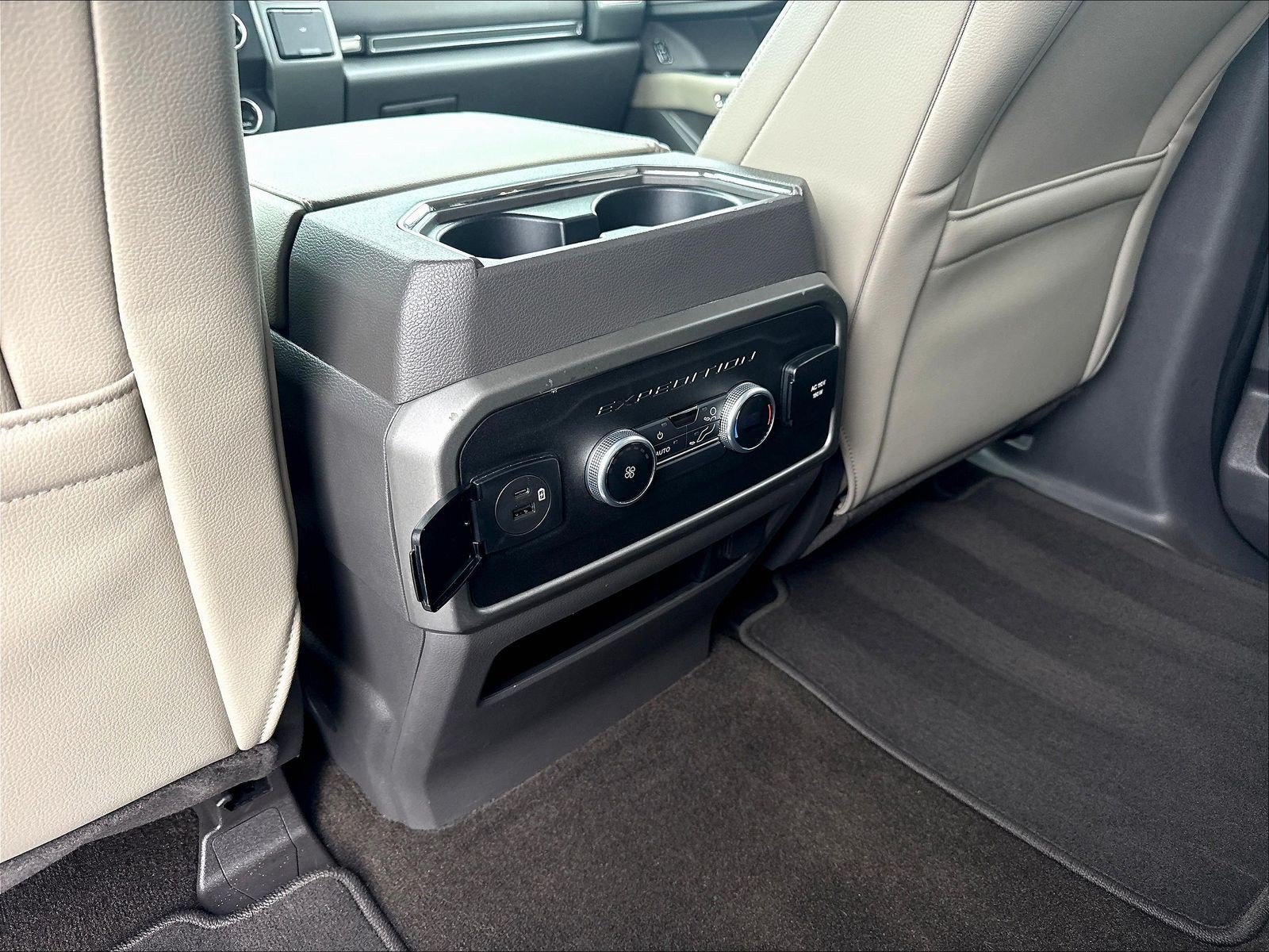 Certified 2021 Ford Expedition XLT RWD image 15