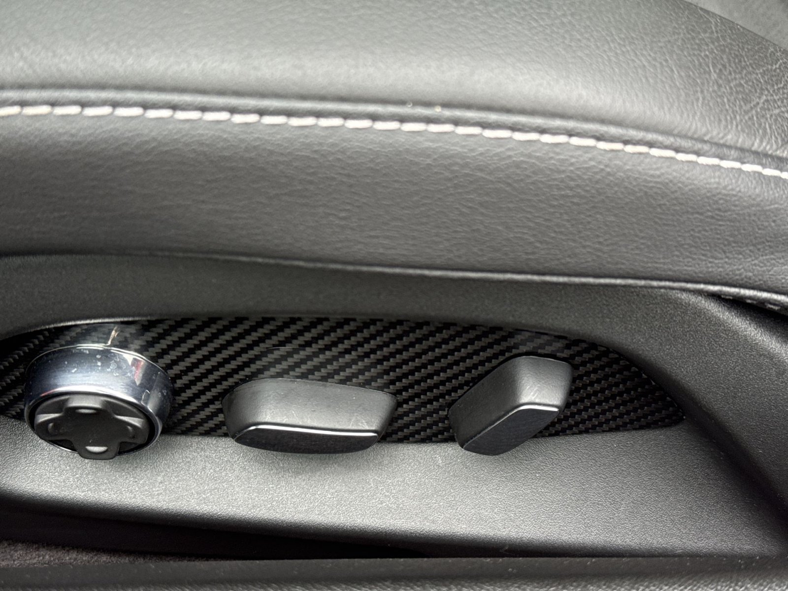 Used 2024 Chevrolet Corvette Z06 RWD image 15