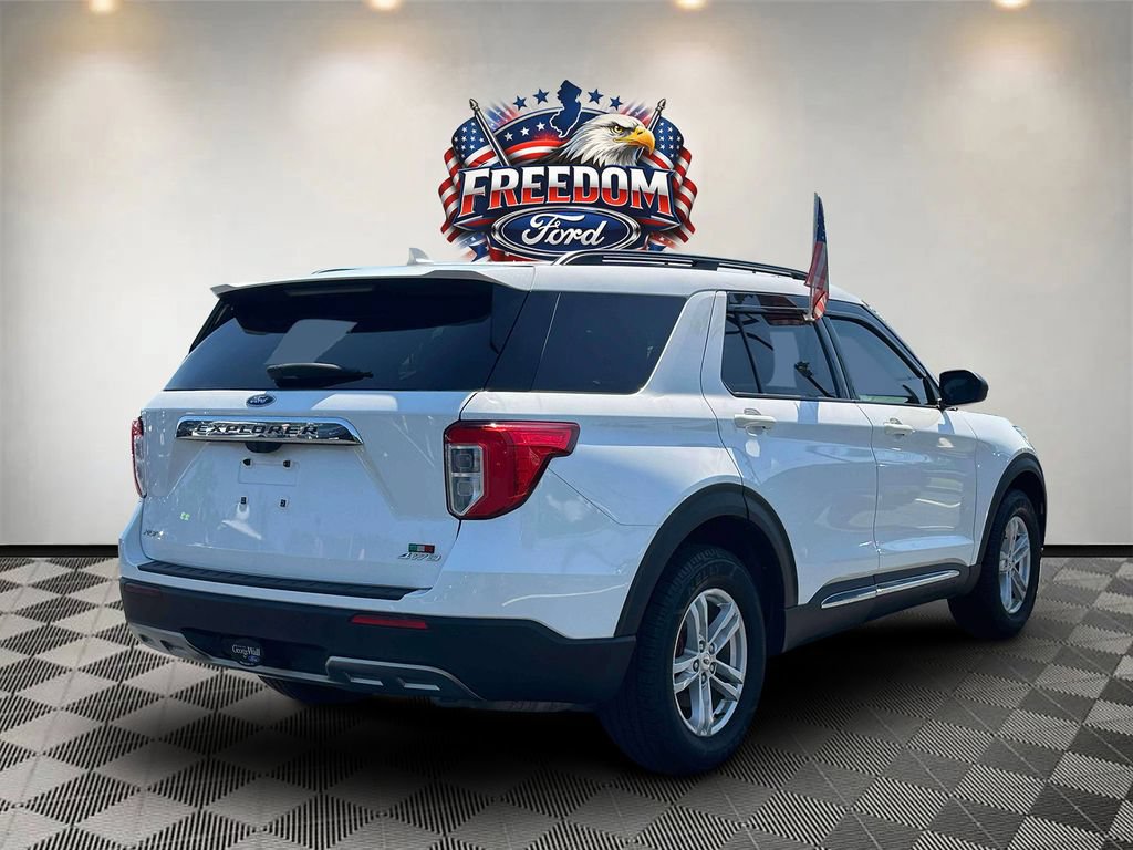 Used 2022 Ford Explorer XLT w/ Equipment Group 202A AWD/4WD image 5