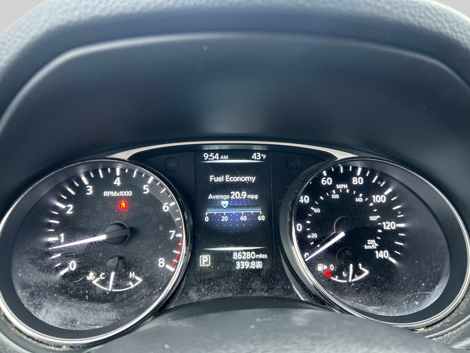 Used 2015 Nissan Rogue SV image 27