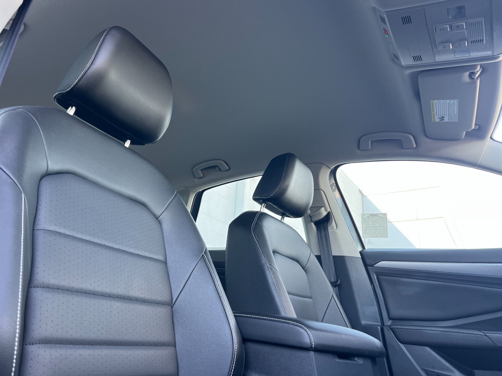 Used 2022 Volkswagen Jetta SE FWD image 16