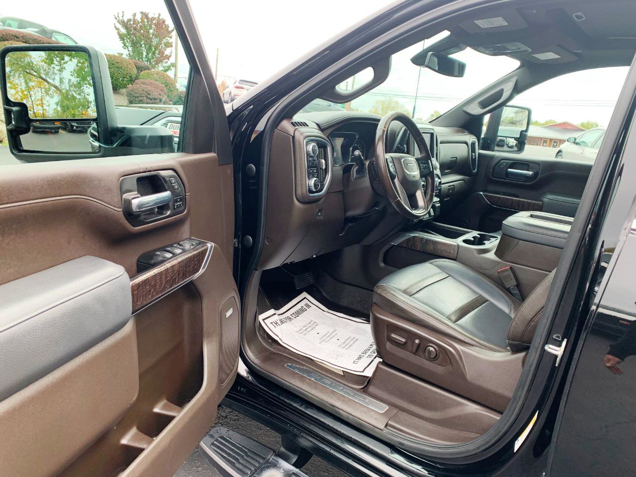Used 2022 GMC Sierra 2500 Denali AWD/4WD image 4