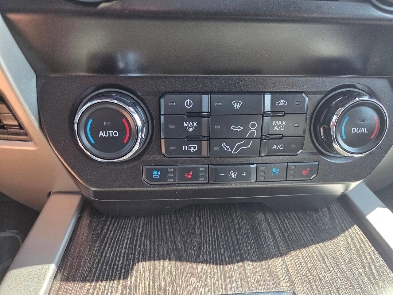 Used 2020 Ford F250 Lariat image 21