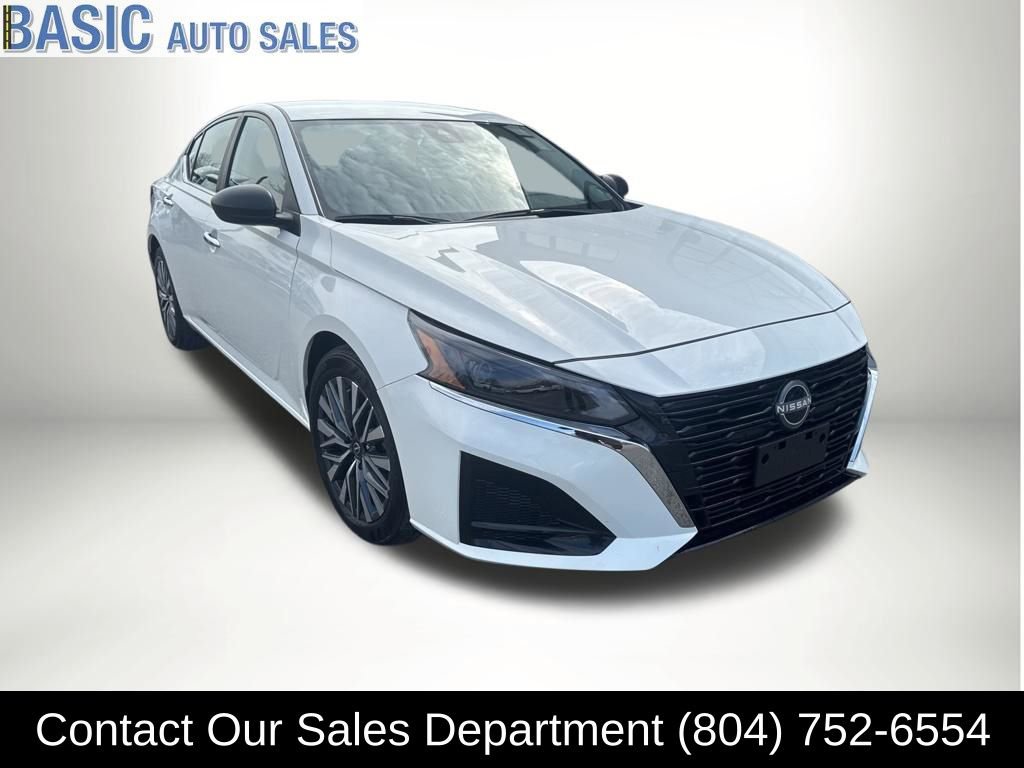 Used 2025 Nissan Altima 2.5 SV image 5