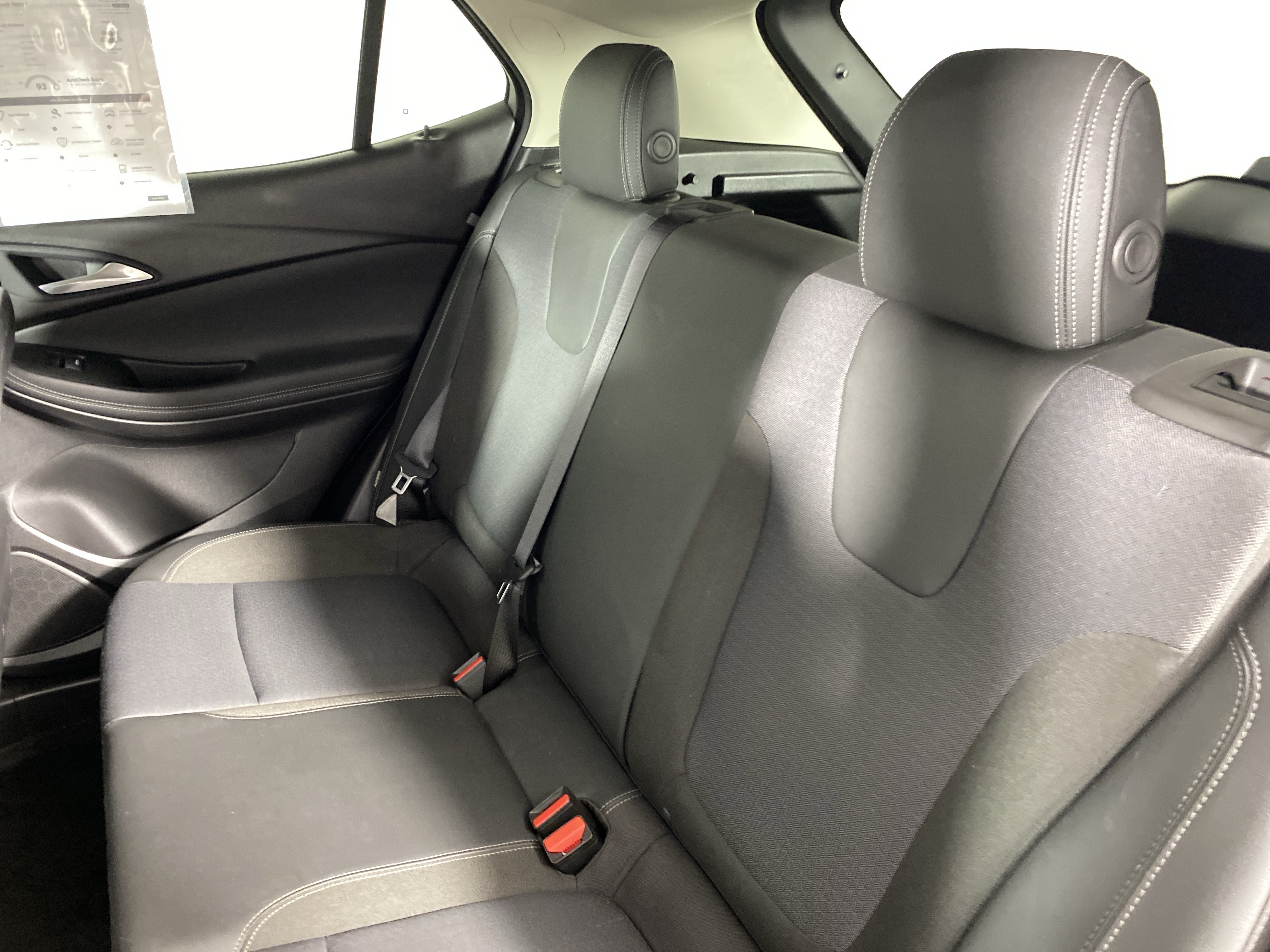 Used 2020 Buick Encore GX Preferred w/ Cold Weather Comfort Package FWD image 31