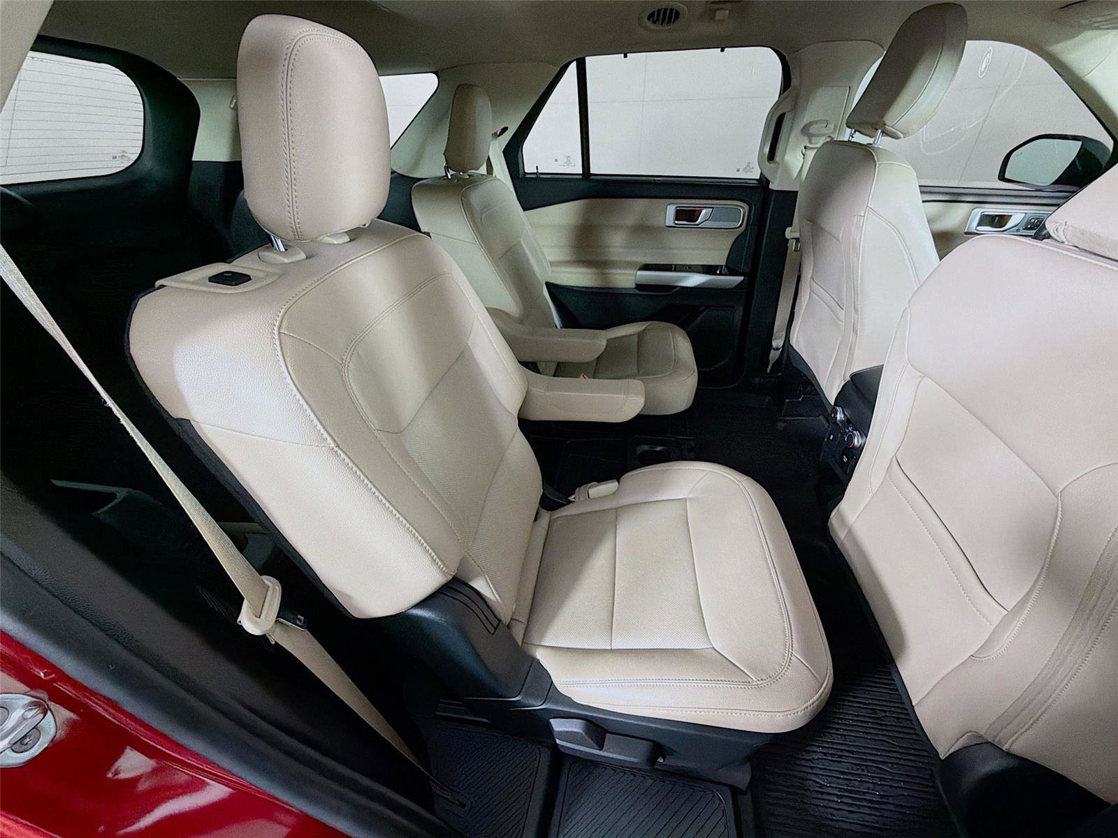 Used 2021 Ford Explorer Limited w/ Hybrid Equipment Group 310A image 29