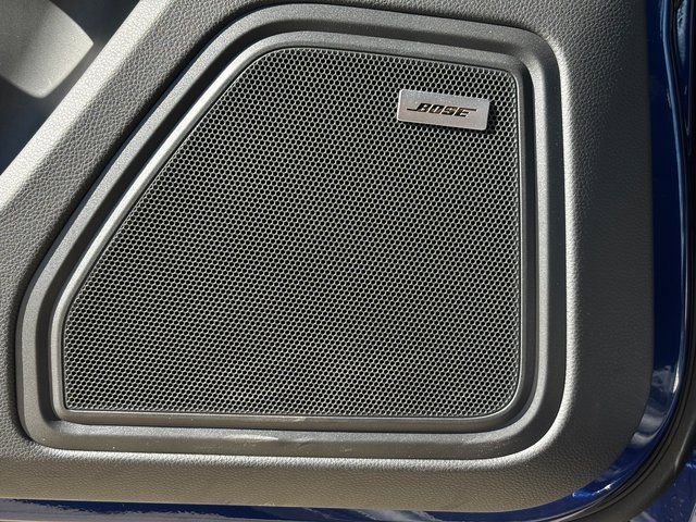 Used 2025 Porsche Macan AWD/4WD image 22