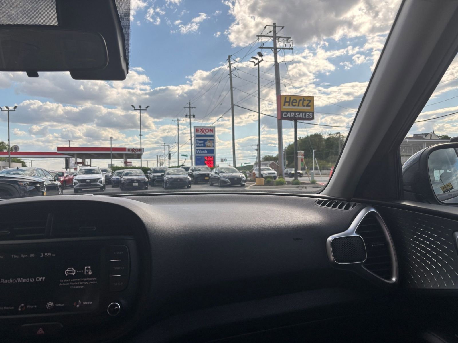 Used 2025 Kia Soul LX w/ LX Technology Package FWD image 33