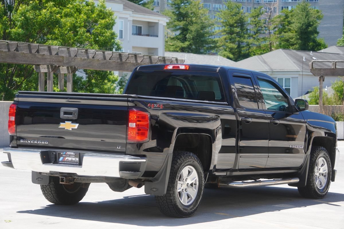 Used 2018 Chevrolet Silverado 1500 LT AWD/4WD image 25