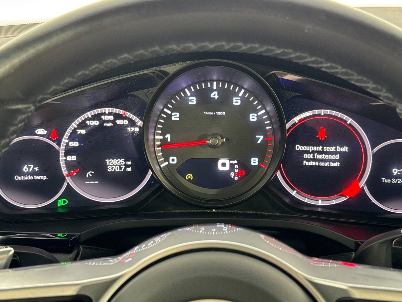 Certified 2023 Porsche Cayenne Platinum Edition image 30