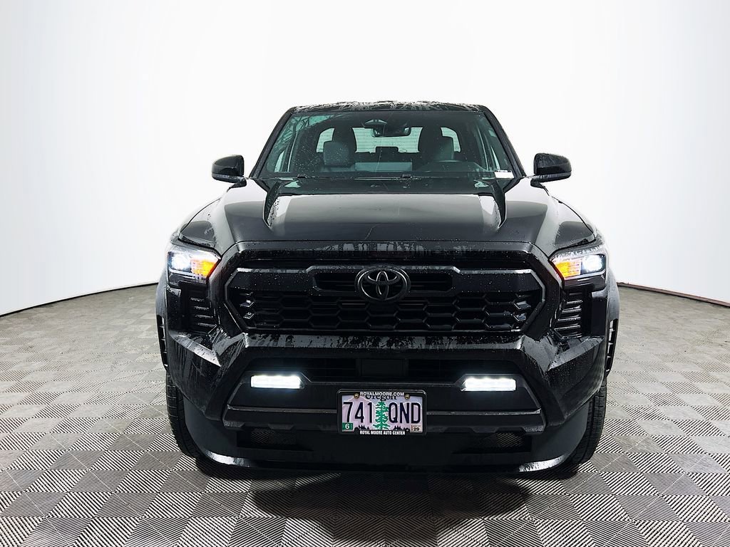 Used 2025 Toyota Tacoma TRD Off-Road image 3