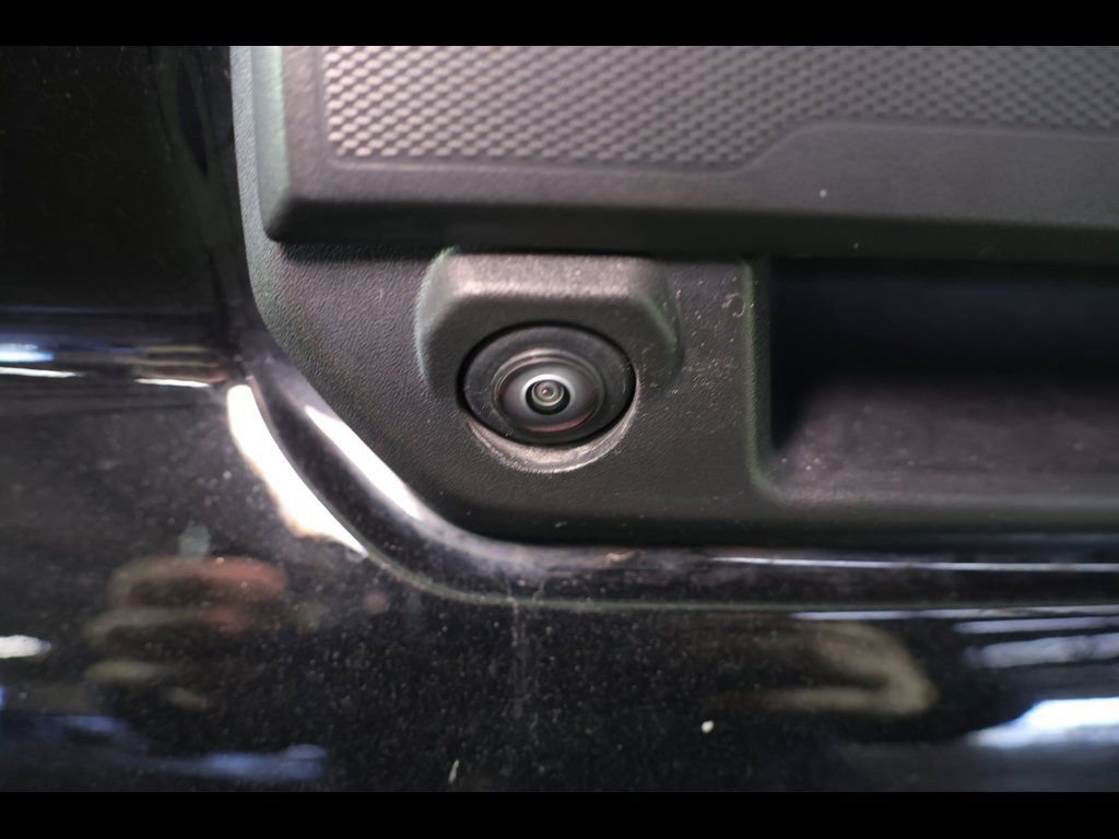 Used 2025 Chevrolet Colorado W/T w/ WT Custom Package image 12