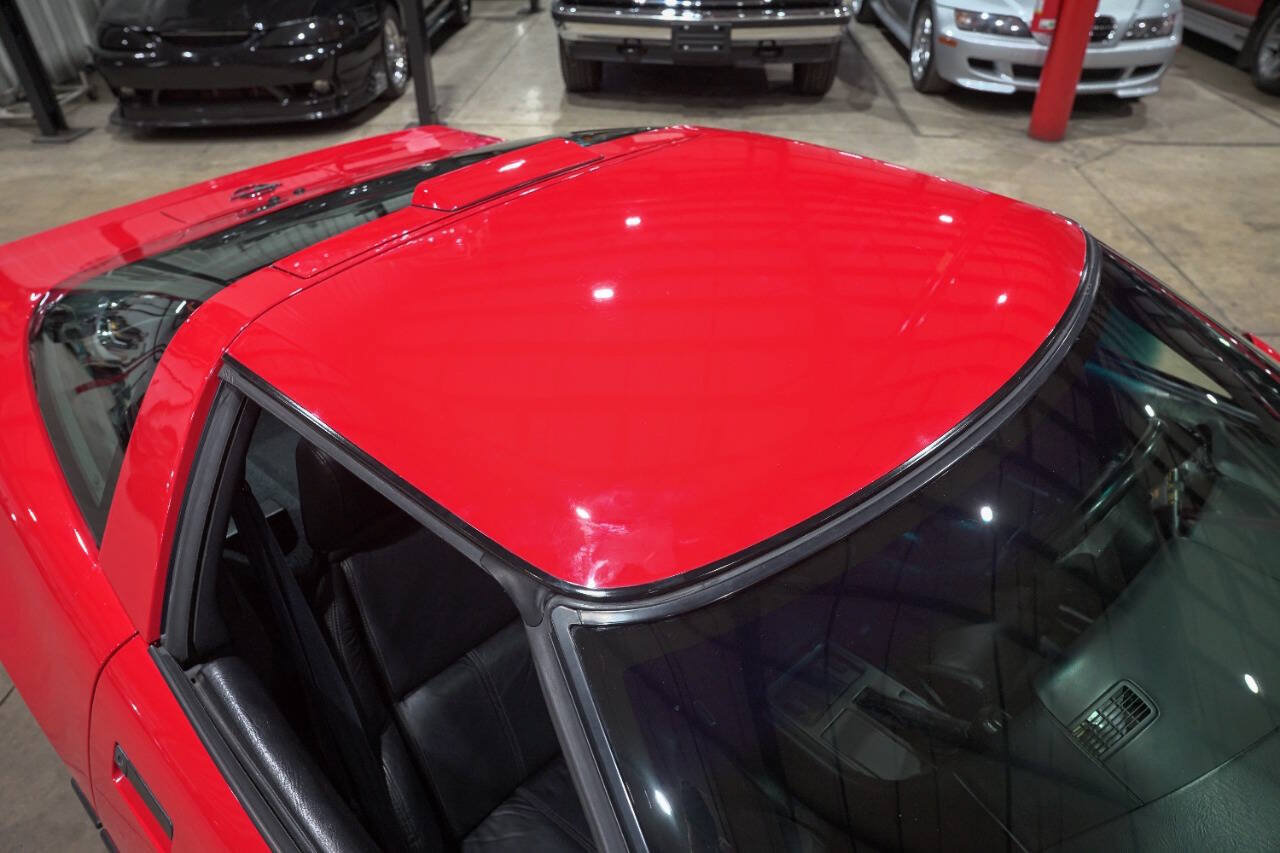 Used 1990 Chevrolet Corvette Coupe RWD image 22