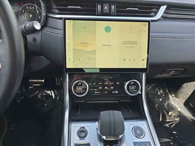 Used 2023 Jaguar XF R-Dynamic SE AWD/4WD image 21