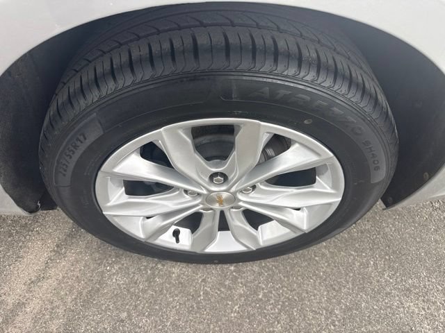 Used 2020 Chevrolet Malibu LS FWD image 9