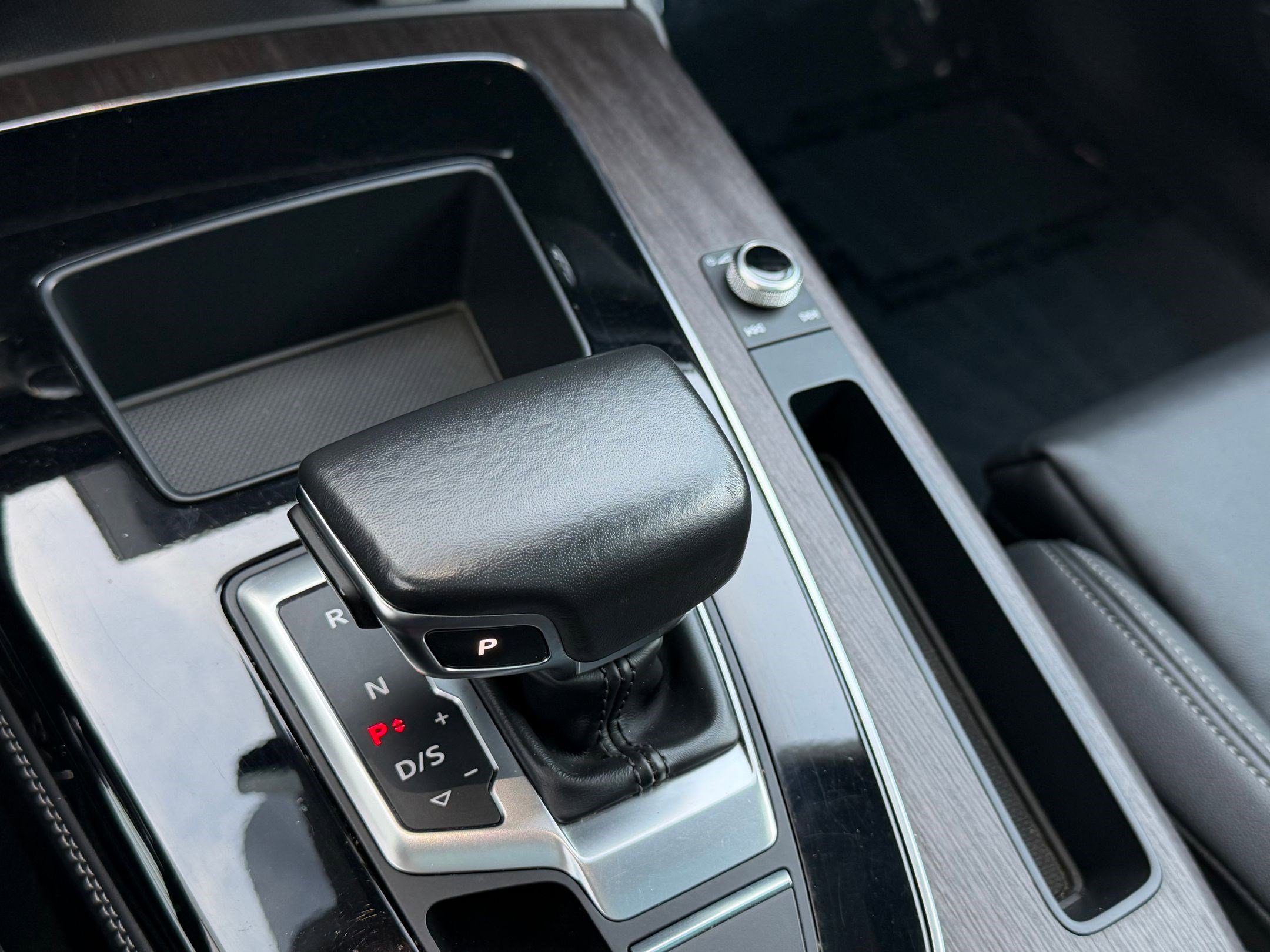 Used 2023 Audi Q5 e Premium Plus w/ Premium Plus Package image 15