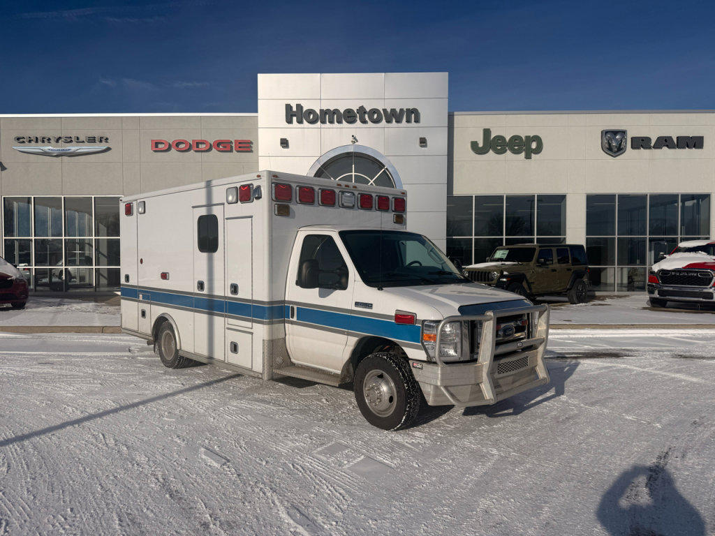 Used 2017 Ford E-450 and Econoline 450 Super Duty w/ Ambulance Prep Package RWD image 1