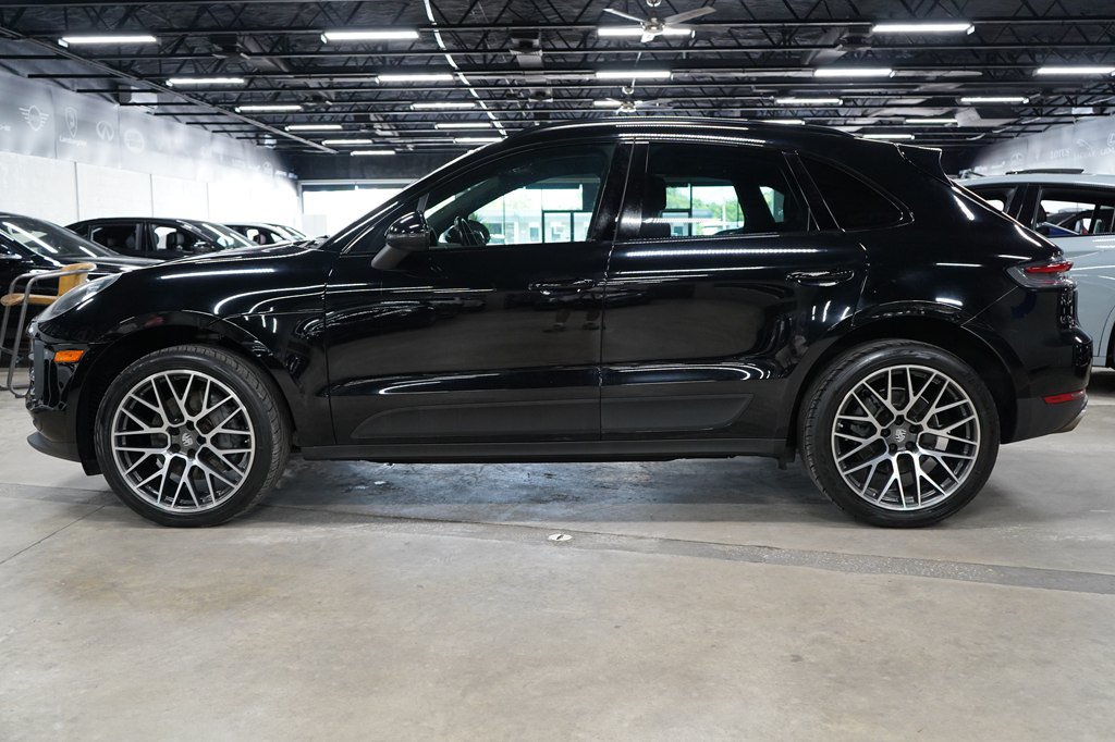 Used 2020 Porsche Macan S AWD/4WD image 2