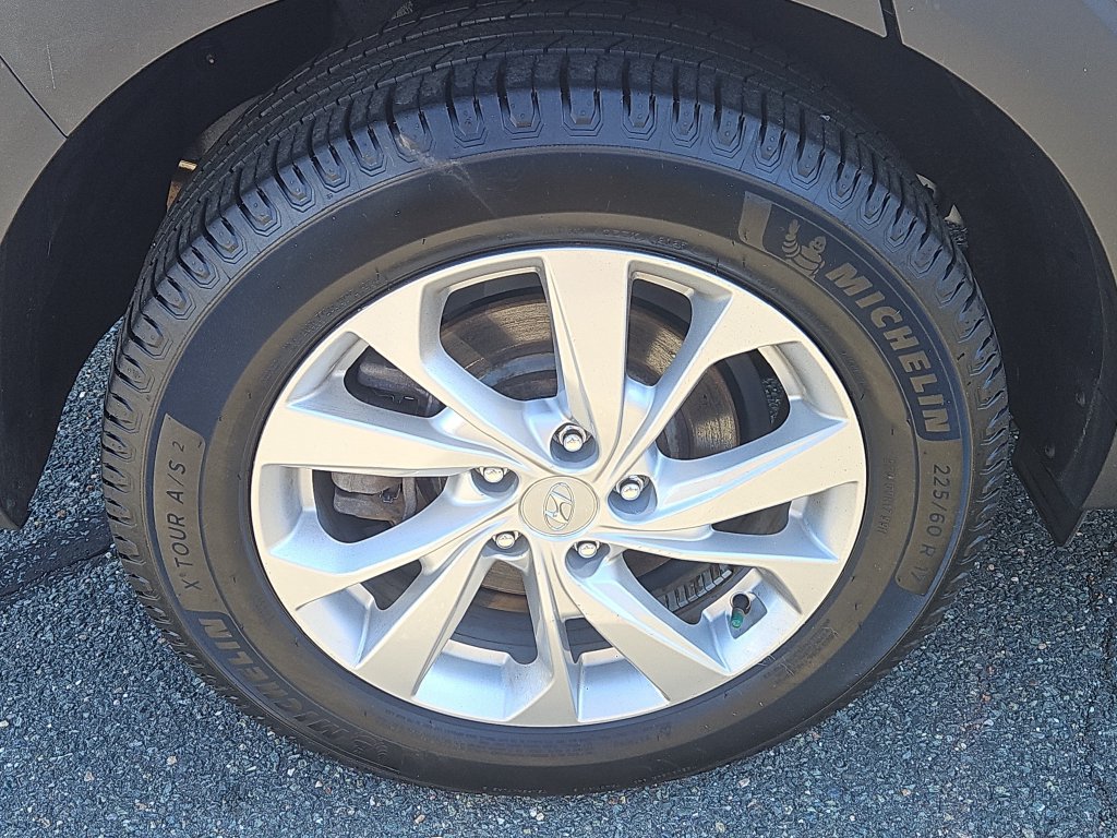 Used 2019 Hyundai Tucson Value AWD/4WD image 9