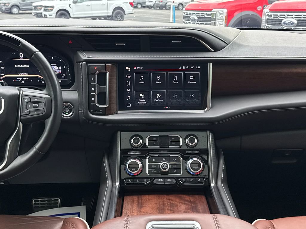 Used 2023 GMC Yukon XL Denali Ultimate AWD/4WD image 17