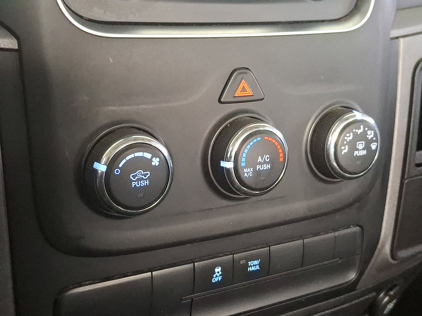 Used 2013 RAM 1500 Express AWD/4WD image 15