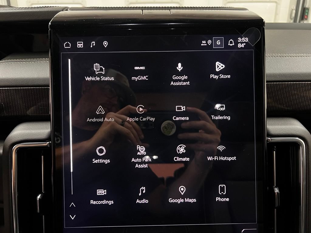 New 2026 GMC Yukon Elevation w/ Elevation Premium Package AWD/4WD image 18