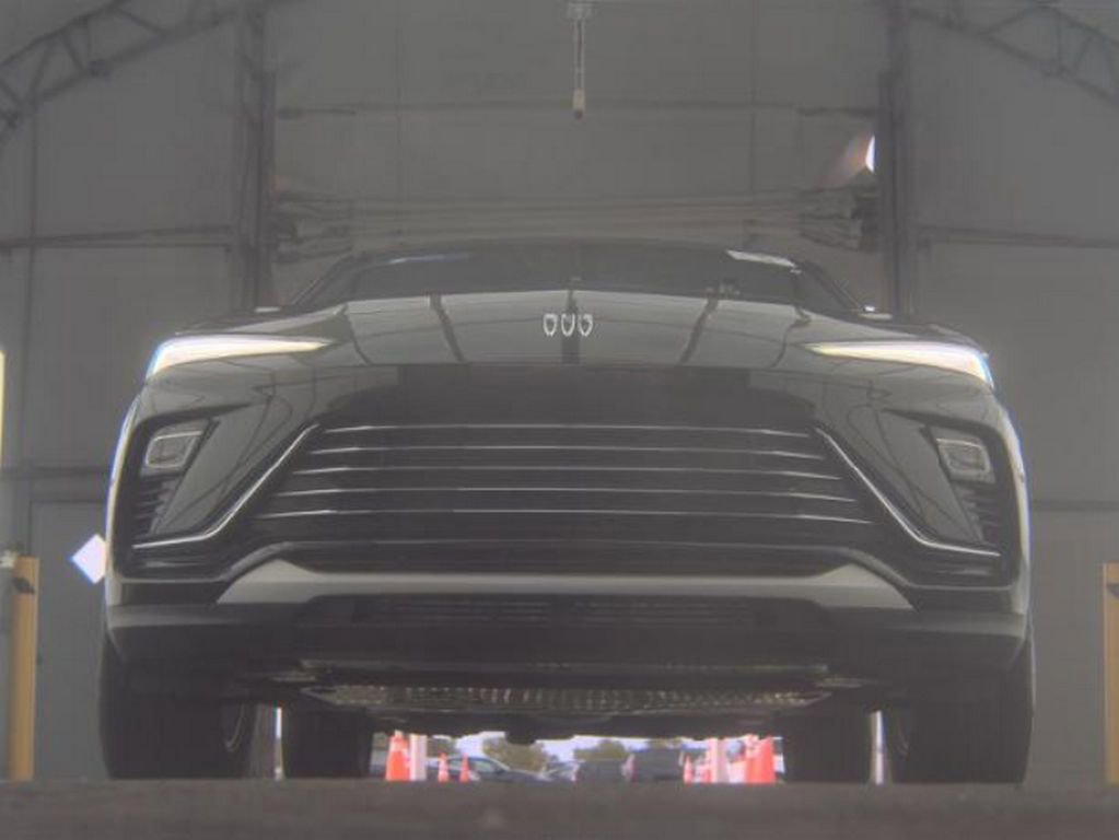 Used 2025 Buick Envista Preferred w/ Convenience I Package image 3