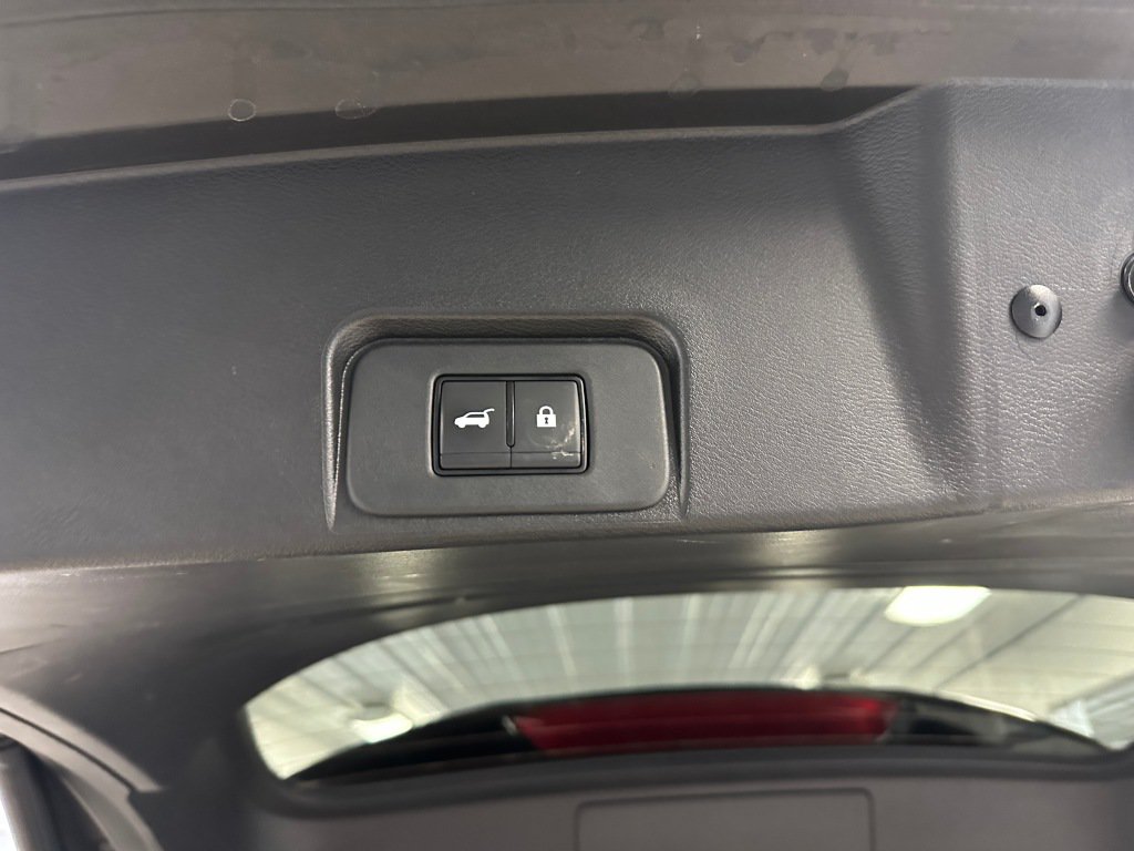 Used 2024 Nissan Rogue SV AWD/4WD image 22