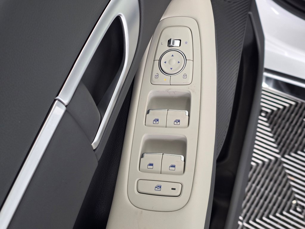 New 2026 Hyundai Sonata SEL AWD/4WD image 22
