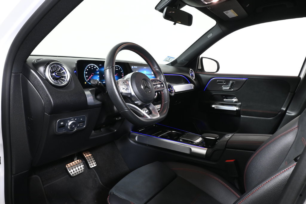 Used 2022 Mercedes-Benz GLB 35 AMG 4MATIC image 4